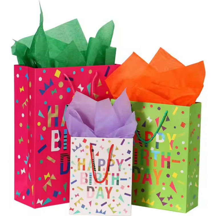 Customized Children's Holiday Party Paper Gift Bag Letter Pattern Large Birthday Paper Bag With Handle